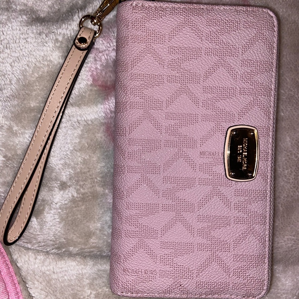 Michael Kors wallet